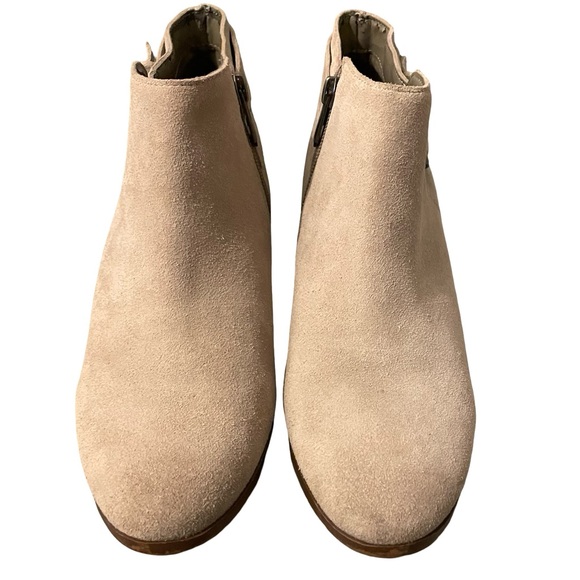 Sam Edelman Buckle Petal Booties in Tan Size 7.5 - Picture 2 of 9